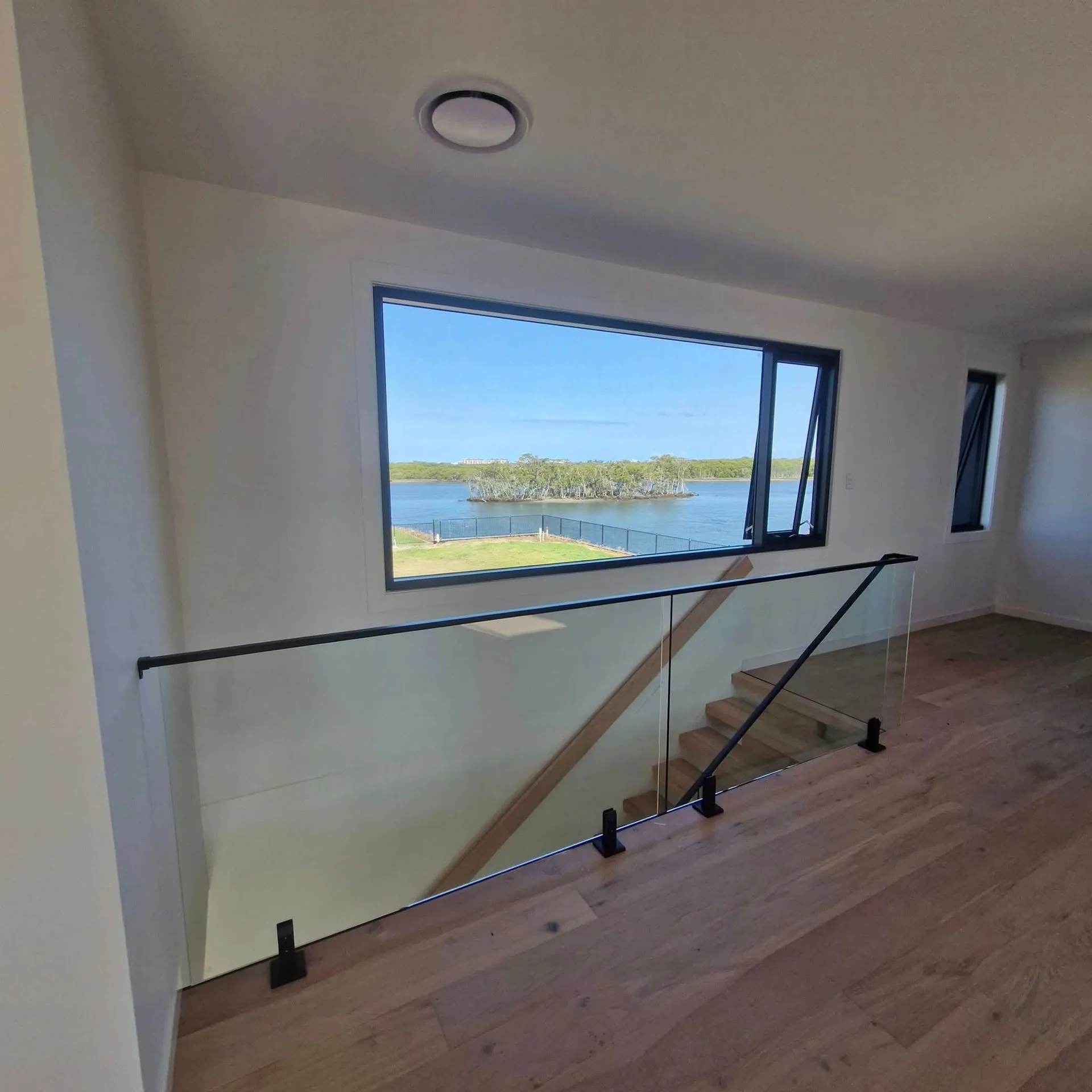Glass replacement